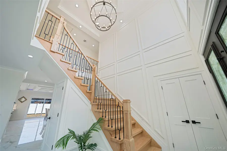1089 Linden Street, Valley Stream, NY 11580 - #3