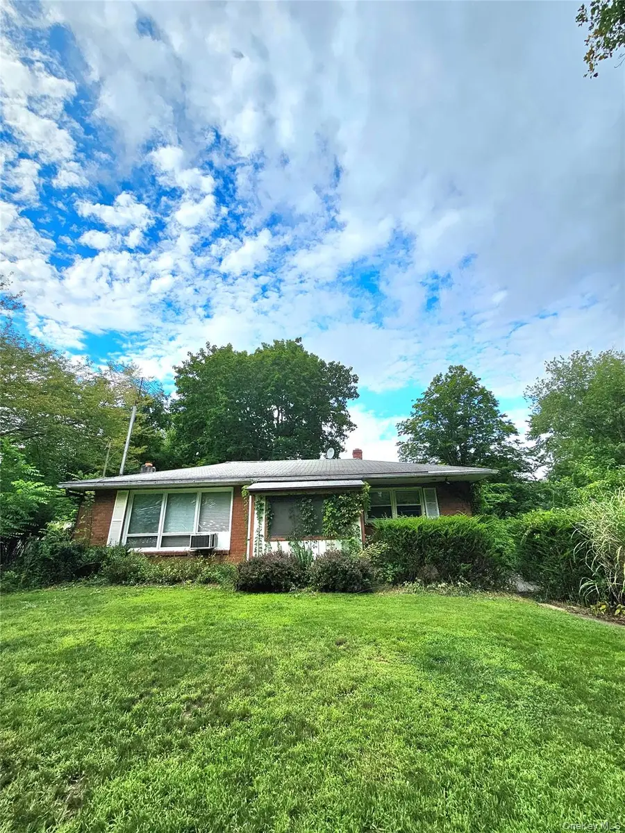198 S Riverside Road, Highland, NY 12528 - #2