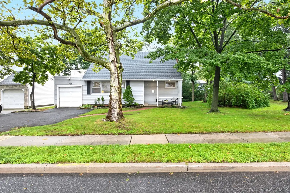 50 Commander Avenue, Garden City, NY 11530 - #1