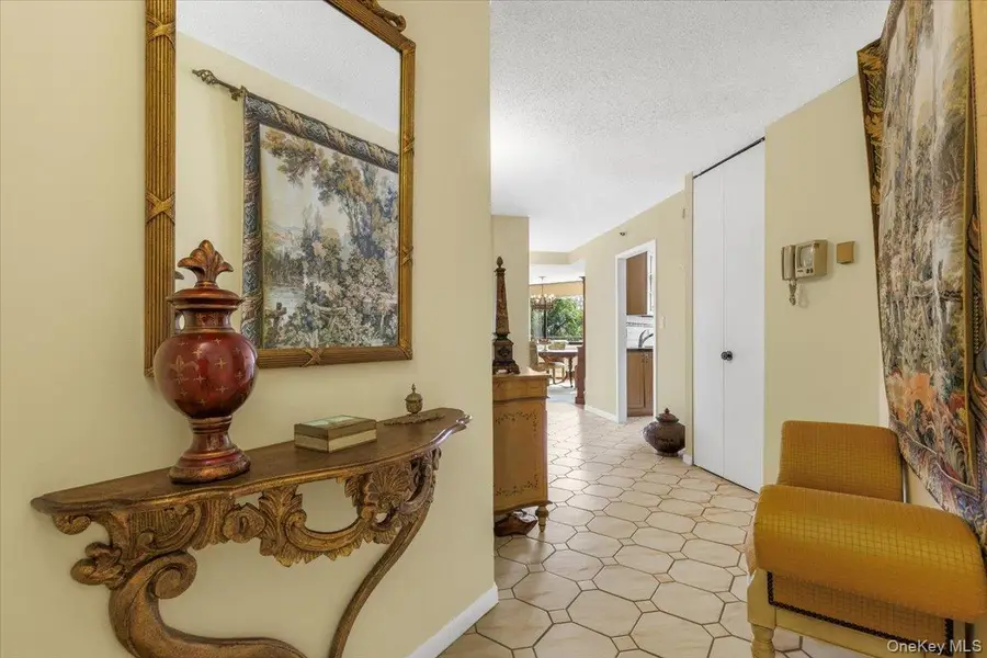 25 Rockledge Avenue #205, White Plains, NY 10601 - #2