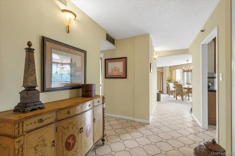 25 Rockledge Avenue #205, White Plains, NY 10601 - #3