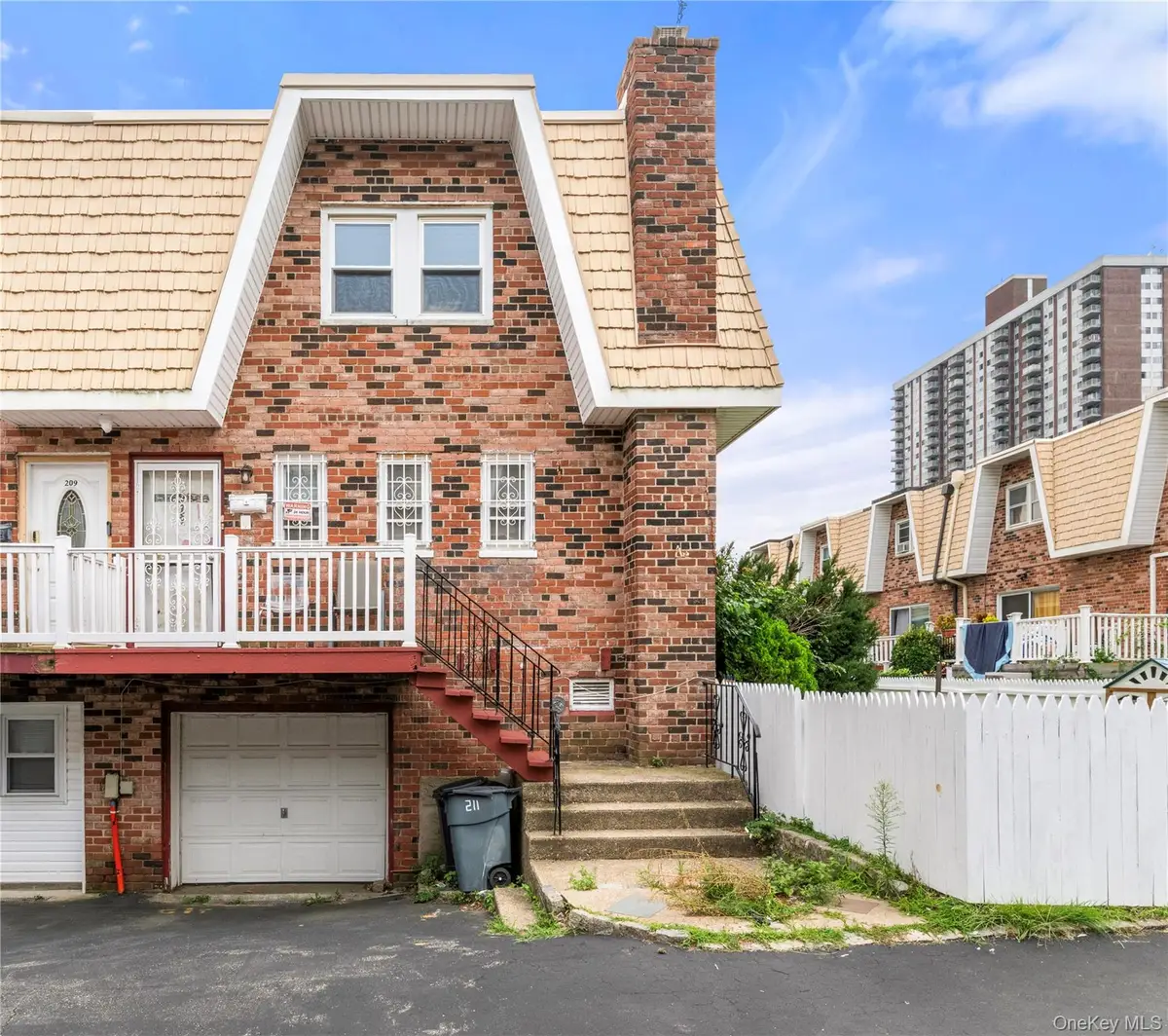 211 Beach 16th Street, Far Rockaway, NY 11691 - #1