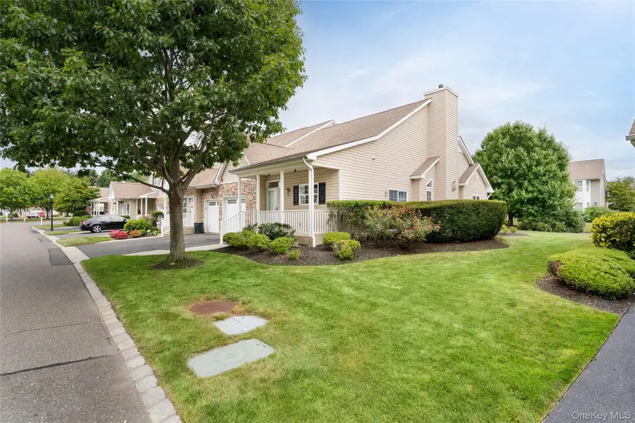 7 Pond Circle, Mount Sinai, NY 11766 - #3