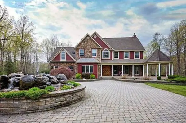 14 Stonewall Court, Warwick, NY 10990