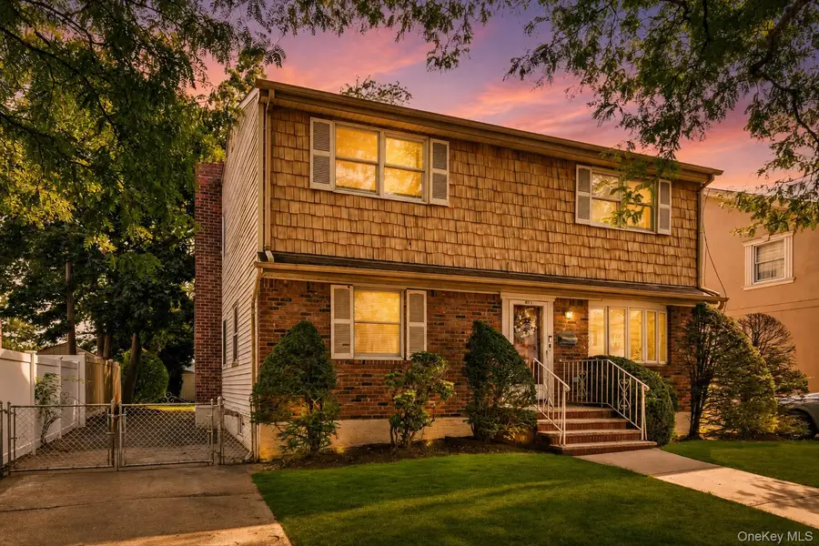 82-11 262nd Street, Floral Park, NY 11004 - #2