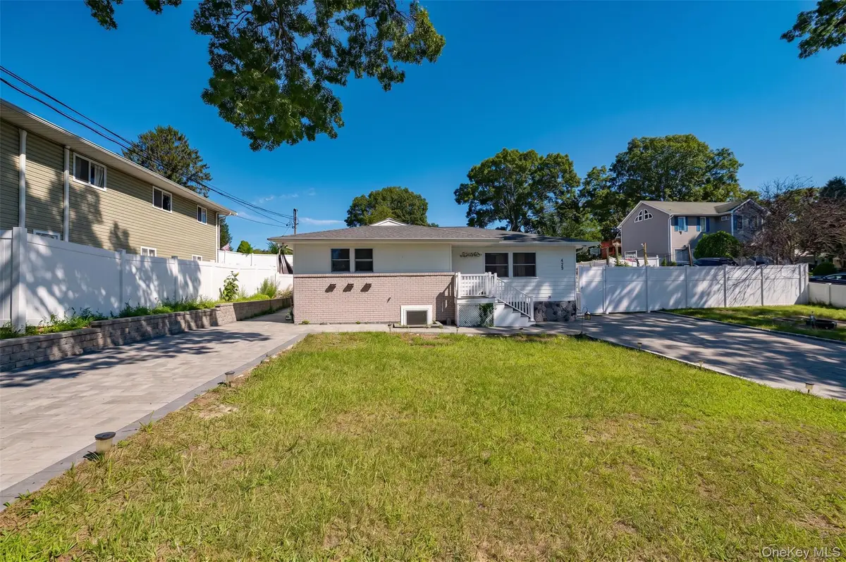 429 Ontario Street, Ronkonkoma, NY 11779 - #1