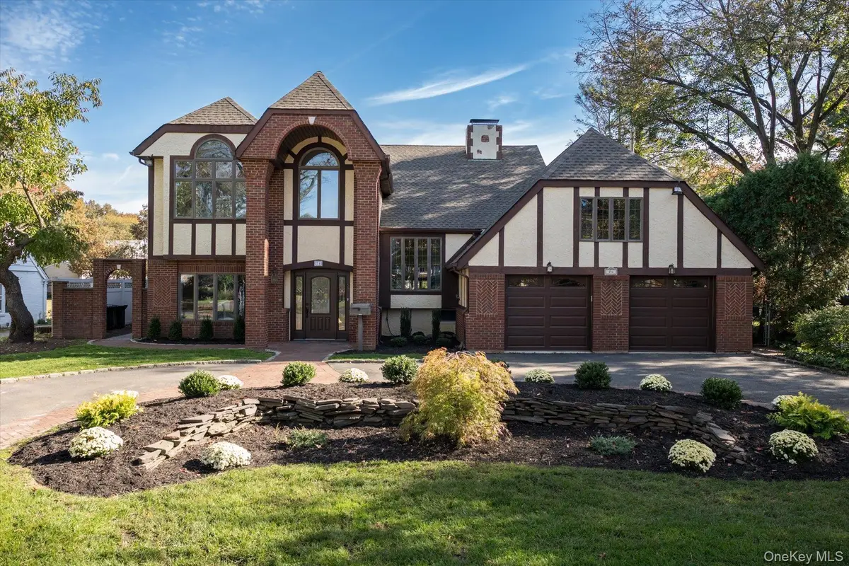 74 Oriole Way, Westbury, NY 11590 - #1