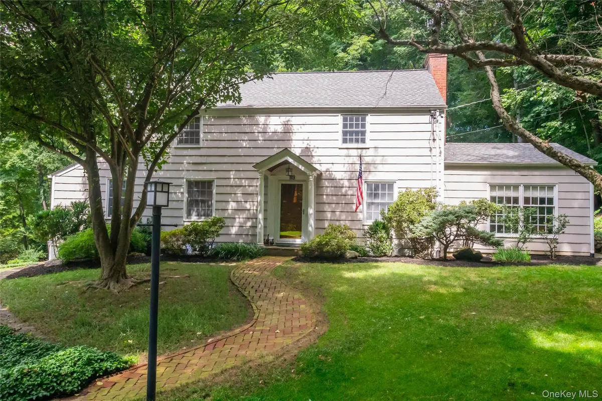 35 Marcourt Drive, Chappaqua, NY 10514 - #1