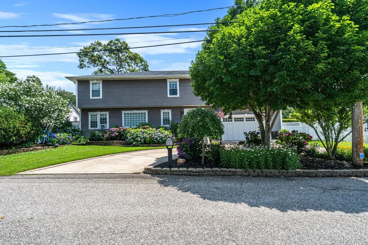 11 Elm Street, Ronkonkoma, NY 11779 - #1