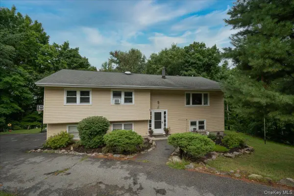 30 Laura Road, Monroe, NY 10950