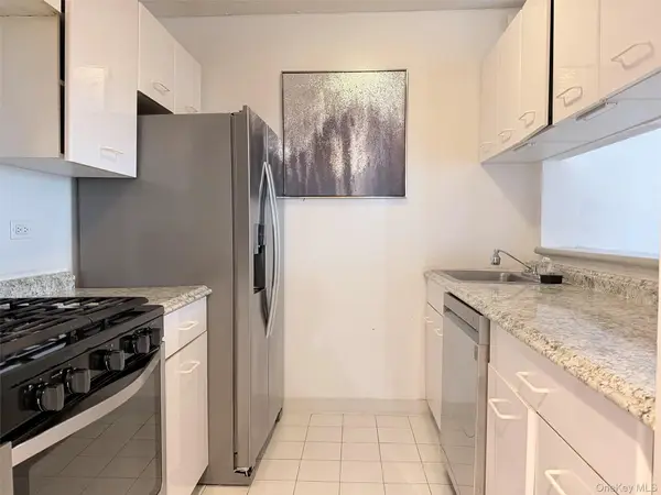 2 S End Avenue #3W, New York (Manhattan), NY 10280