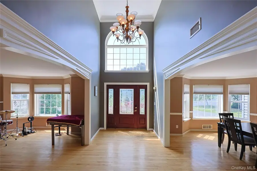 1010 Pine View, New Windsor, NY 12553 - #3