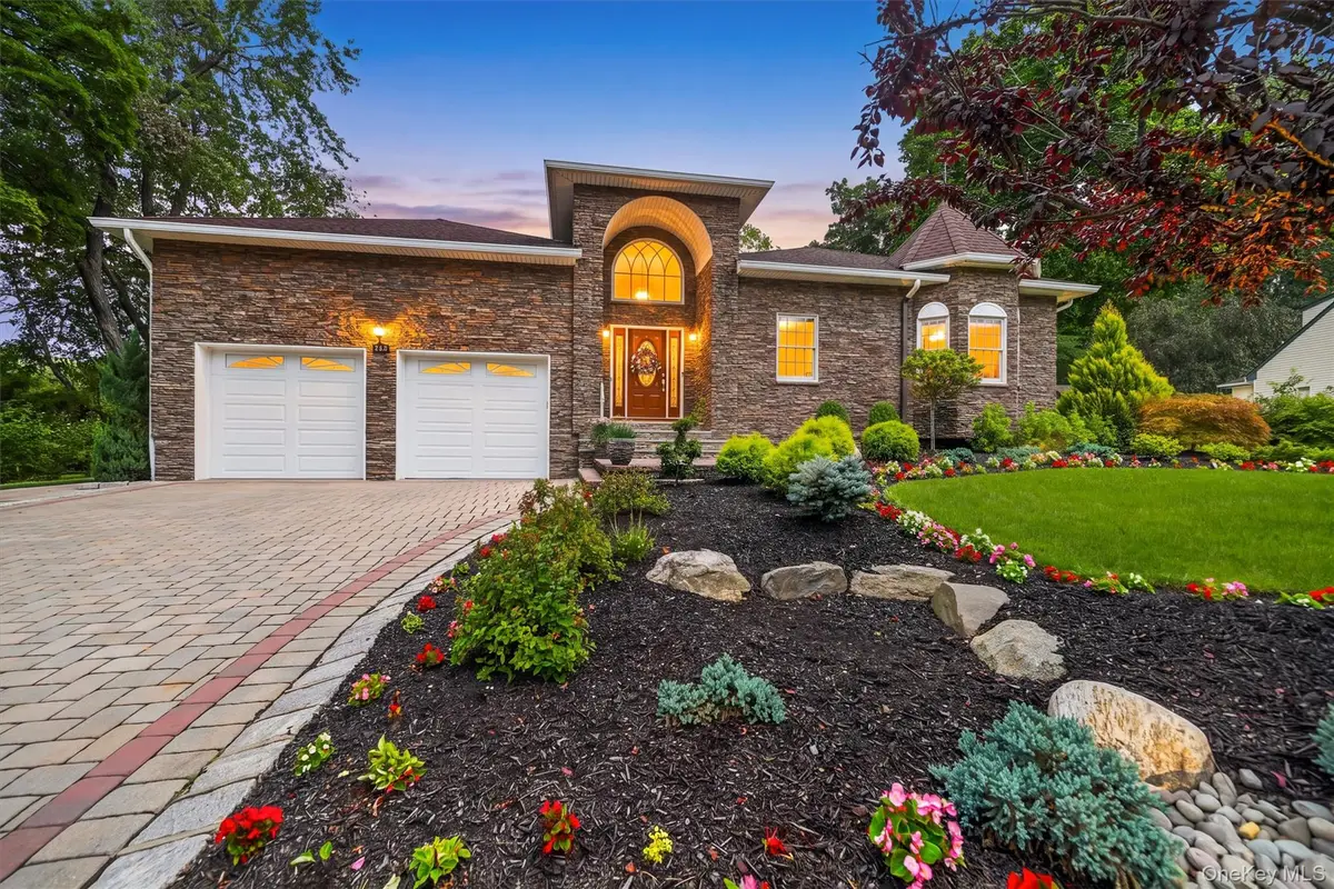13 Spruce Lane, West Nyack, NY 10994 - #1