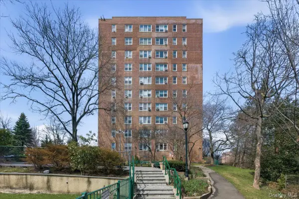 80 Knolls Crescent #6B, Bronx, NY 10463