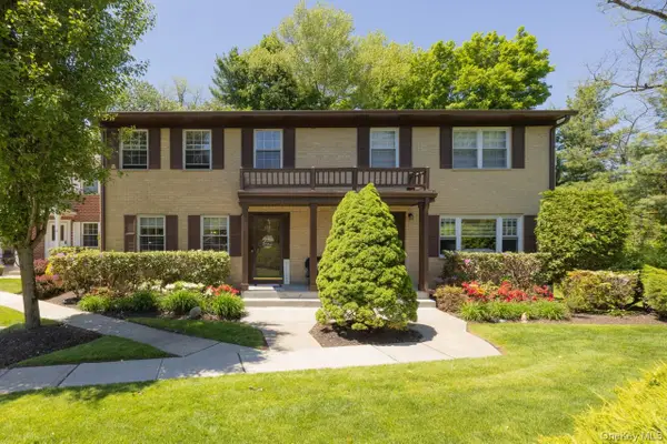 414 Pawnee Court, Suffern, NY 10901