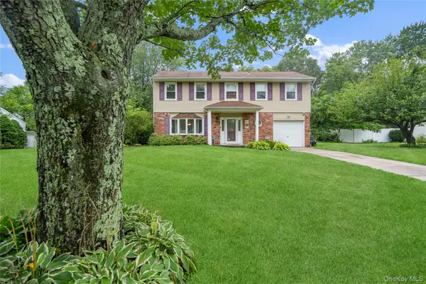 28 Block Boulevard, Port Jefferson, NY 11776