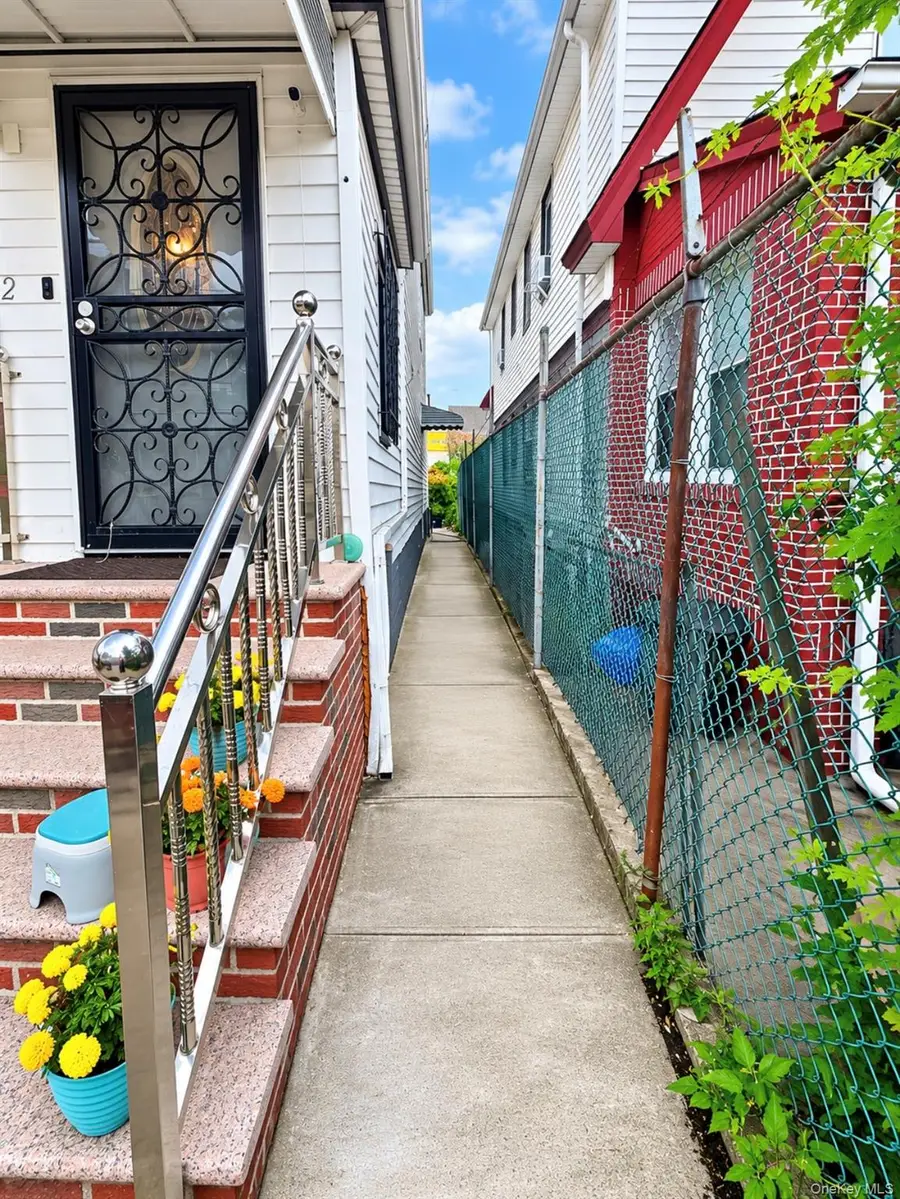188-42 Woodhull Avenue, Hollis, NY 11423 - #2