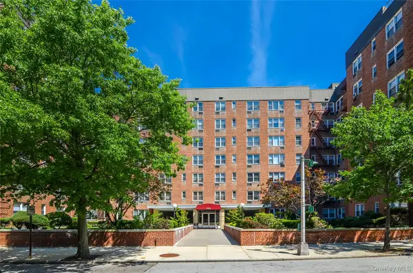 2 Sadore Lane #4H, Yonkers, NY 10710