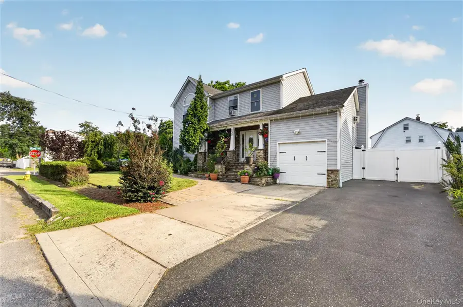 139 Smith Street, Amityville, NY 11701 - #3