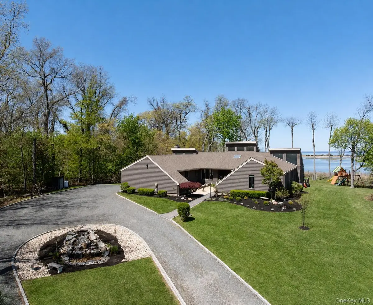 12 Flax Pond Woods Road, East Setauket, NY 11733 - #1