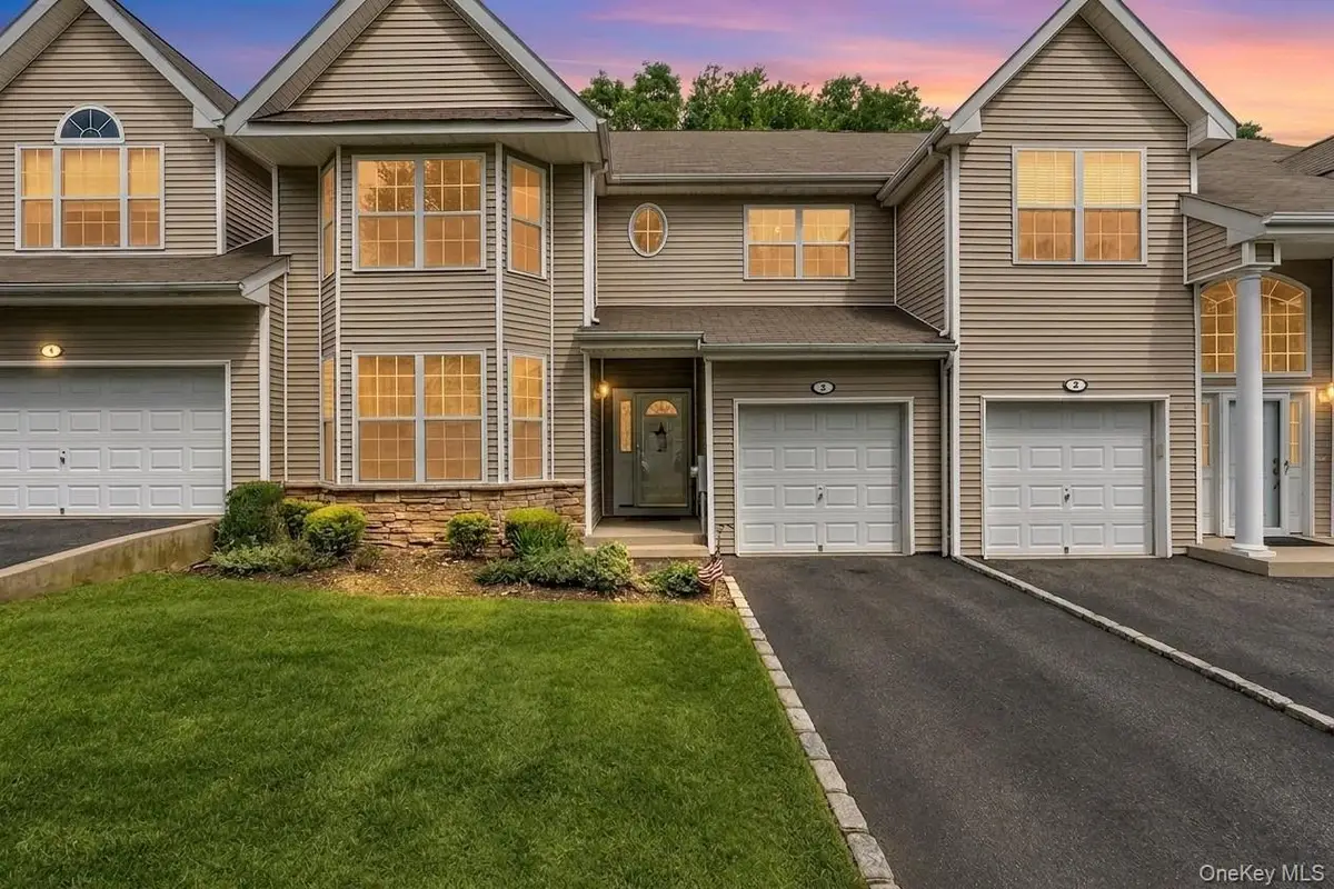 3 Arielle Court, Hauppauge, NY 11749 - #1