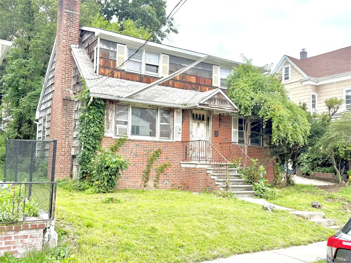 131 Overlook Street, Mount Vernon, NY 10552 - #1