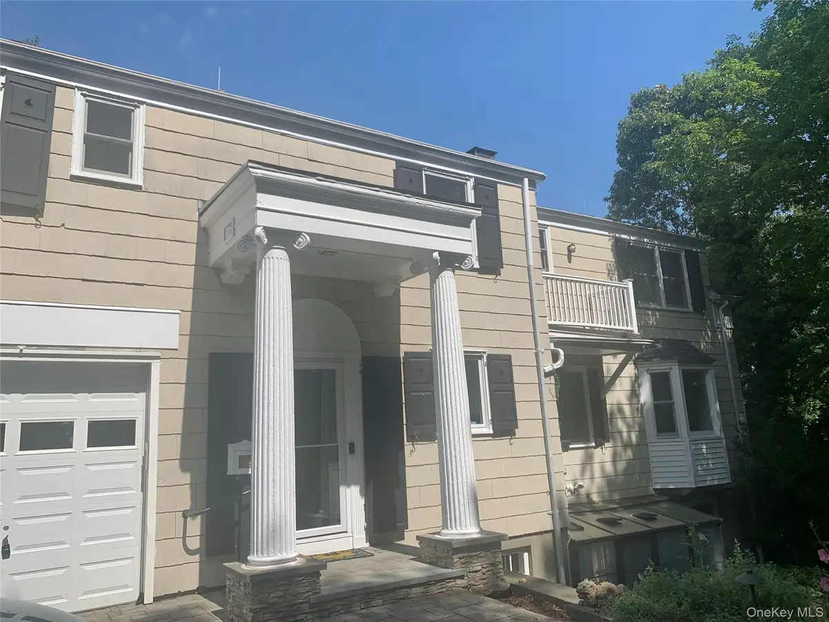 105 Laurel Lane, Port Jefferson, NY 11777 - #1