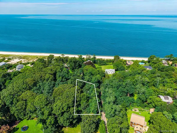 2560 Hyatt Road, Southold, NY 11971