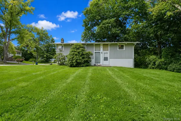 11 Laurie Lane, Newburgh, NY 12550