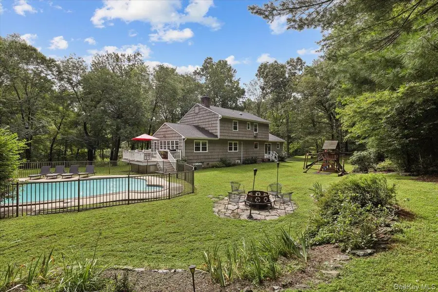 149 Brook Farm Road E, Pound Ridge, NY 10576 - #2