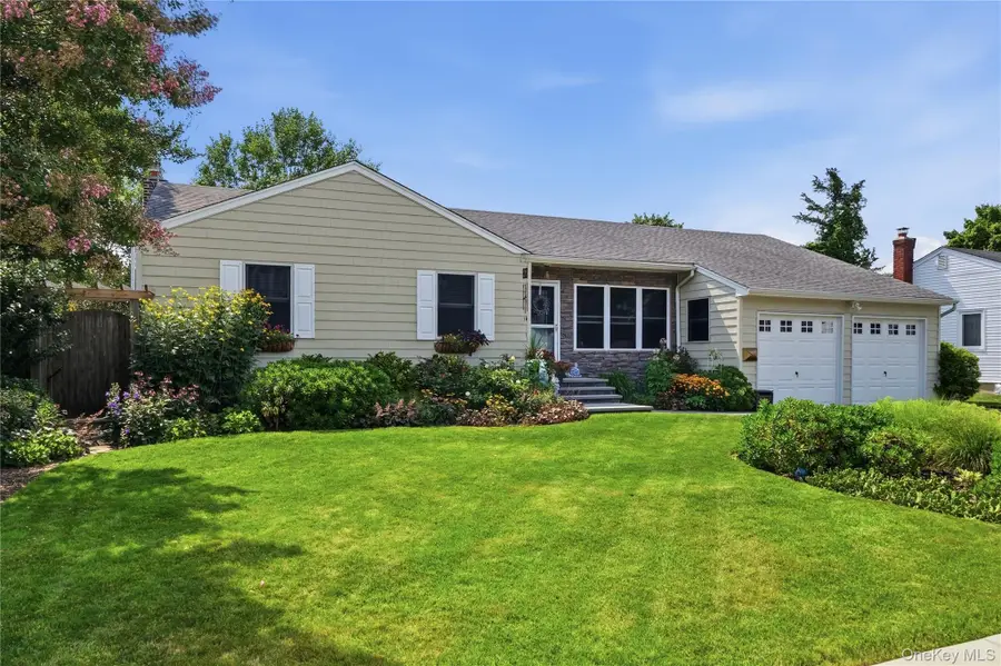 1 Wheeler Court, Deer Park, NY 11729 - #2