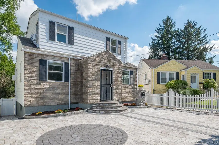 2566 Flint Avenue, Bronx, NY 10475 - #3