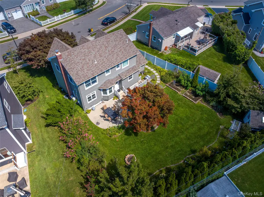 25 Bentley Road, Plainview, NY 11803 - #3