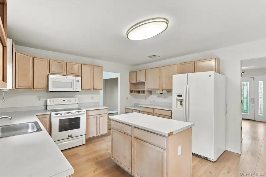 16 Cambridge Circle, Monroe, NY 10950 - #3