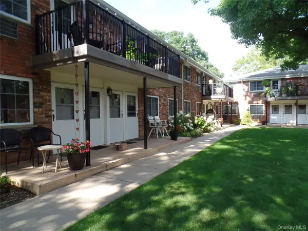 178 Jervis Avenue #178, Farmingdale, NY 11735