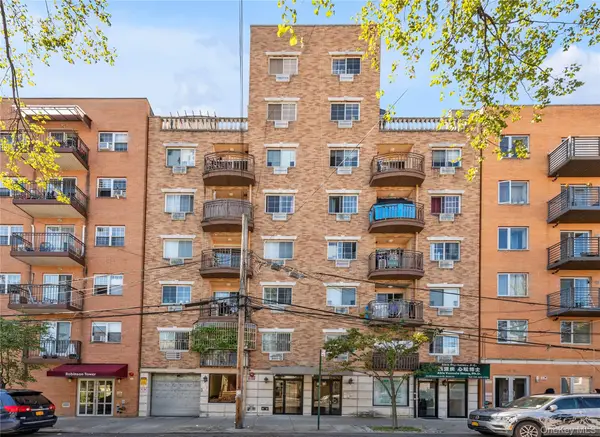 4318 Robinson Street #4D, Flushing, NY 11355