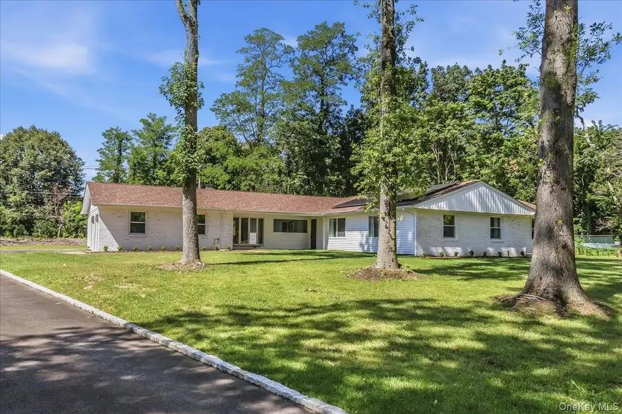 9 Empire Court, Dix Hills, NY 11746 - #2