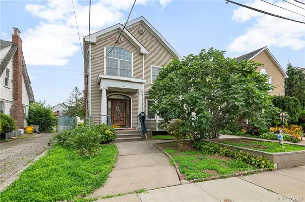 214 Avery Place, Cedarhurst, NY 11516