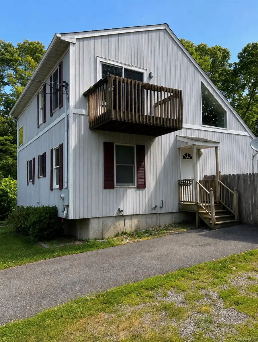 58 Iroquois Trail, Ridge, NY 11961 - #2