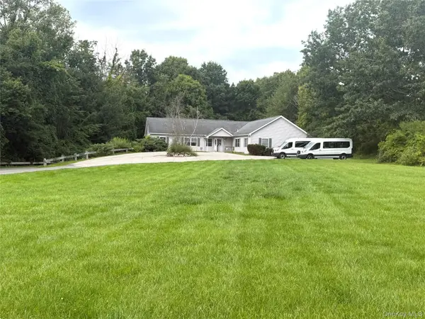 13 Rebecca Drive, Pawling, NY 12564