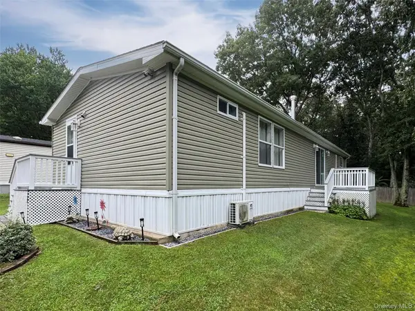 1800 Osborn Ave. Unit 1E Osborn, Riverhead, NY 11901