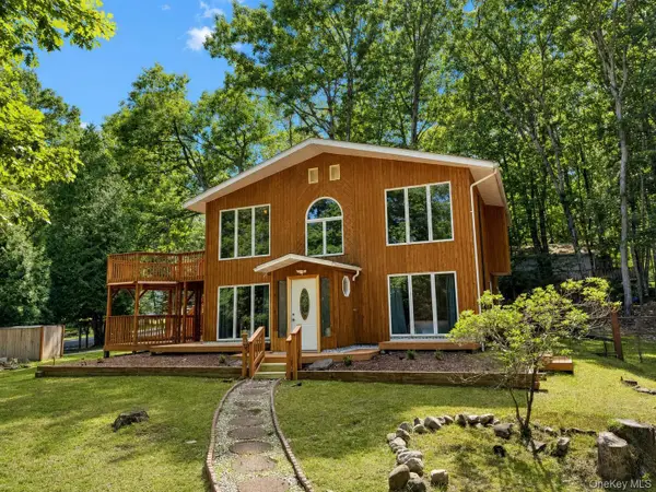 33 Buckingham Circle, Rock Hill, NY 12775