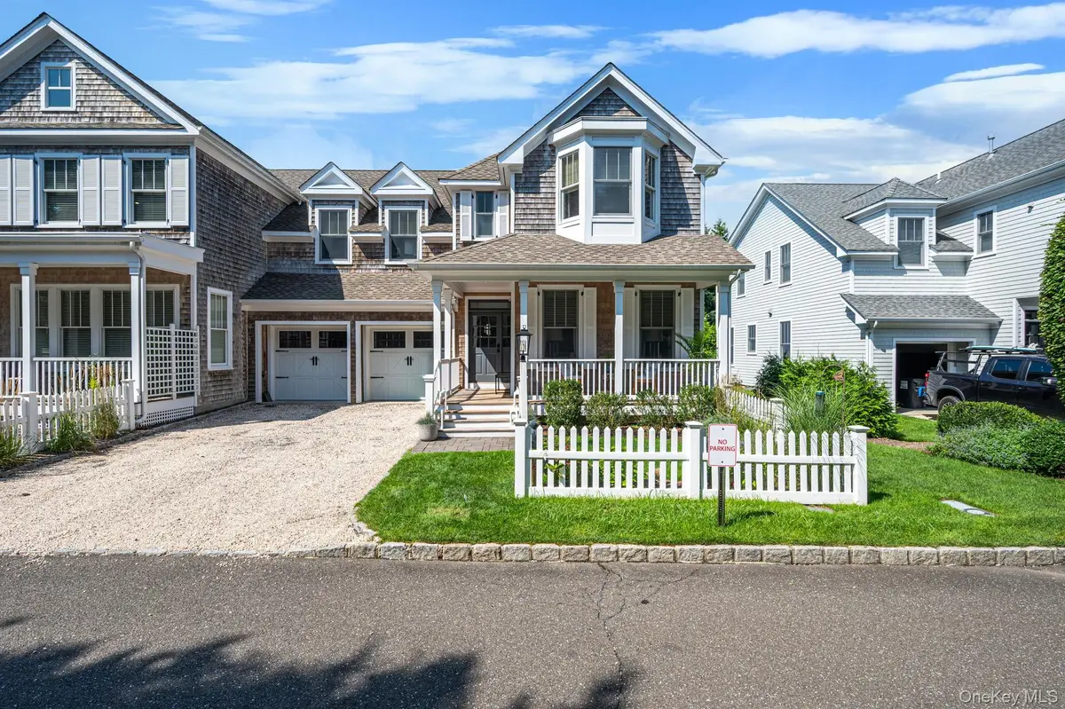 24 Pond Crossing #11, Southampton, NY 11968 - #1