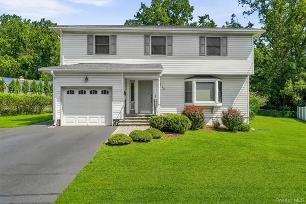 92 Edgewood Drive, Orangeburg, NY 10962
