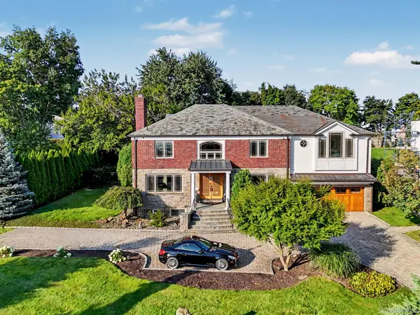 50 Echo Bay Drive, New Rochelle, NY 10805