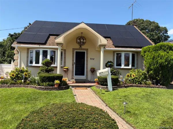 702 Diellen Lane, Elmont, NY 11003