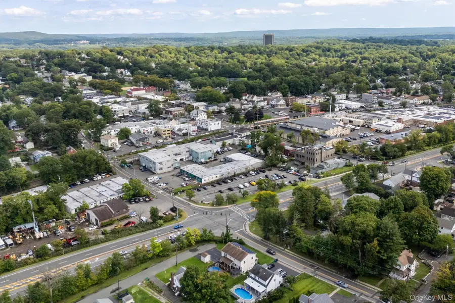 65 W Washington Avenue, Pearl River, NY 10965 - #2