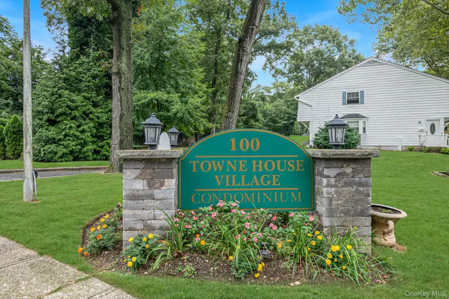 1108 Towne House Village, Hauppauge, NY 11749 - #2