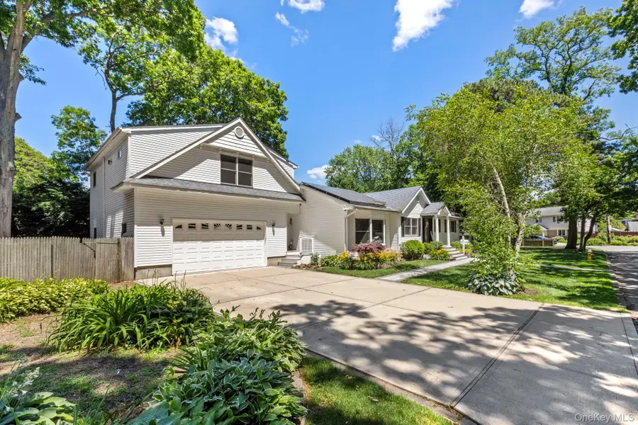 1107 Jefferson Avenue, West Islip, NY 11795 - #2