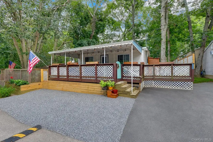 15 Cottage Road, Baiting Hollow, NY 11933 - #2